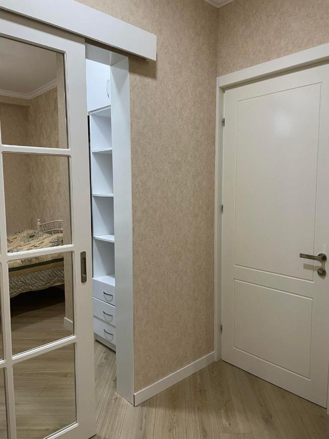 City Centre Apartment Kutaisi Luaran gambar