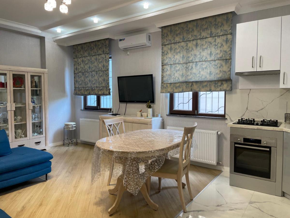 City Centre Apartment Kutaisi Luaran gambar